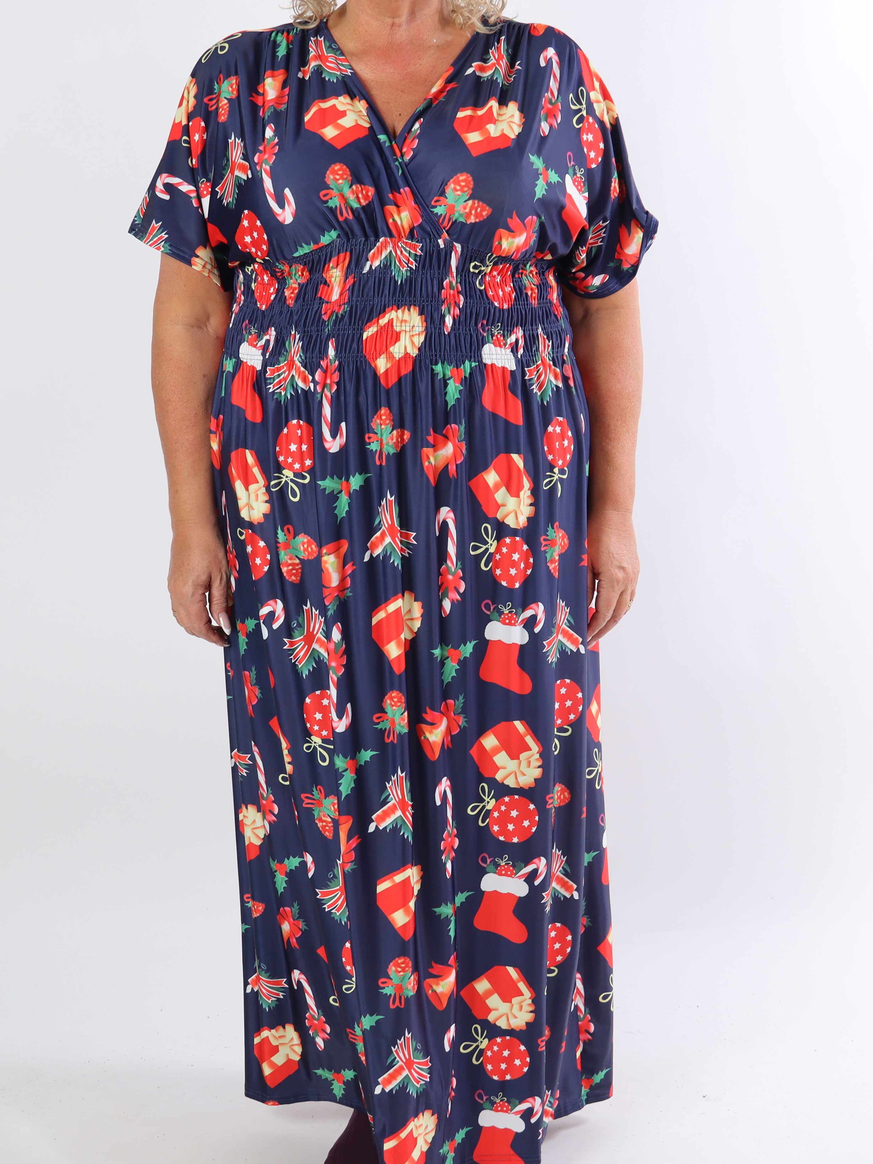 Pams Holiday - Lång stretchig plus size-klänning med julmotiv